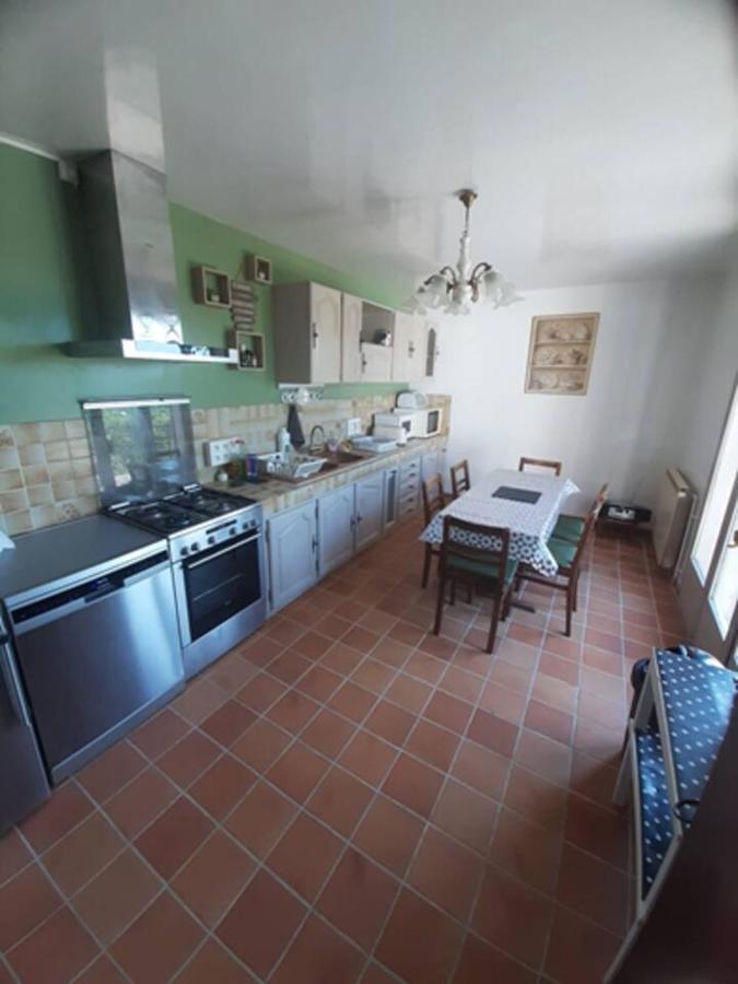 Maison Confort Et Repos Crecy-la-Chapelle Esterno foto